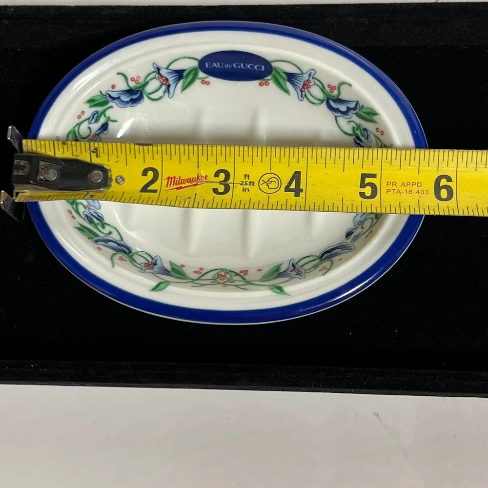 Vintage Eau de Gucci Floral Porcelain Soap Dish Blue Collectible Bath Luxe